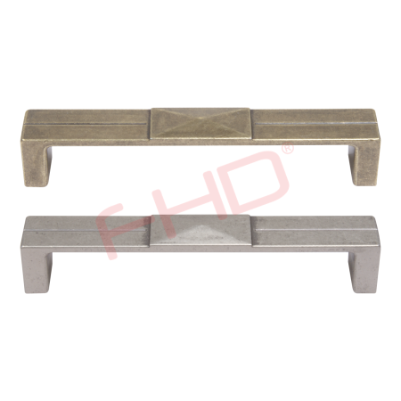 Pyramid Handles 128cc